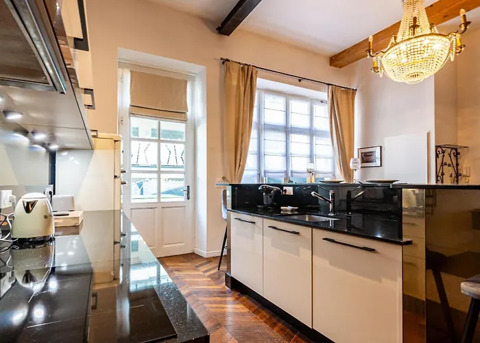 Le Chouette Loft Apartment *